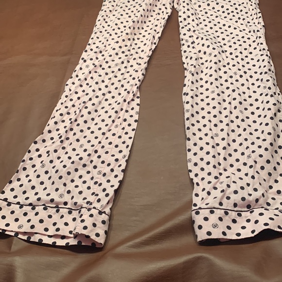Victoria’s Secret pajama pants small. Pink and black. NWOT. - Picture 3 of 8